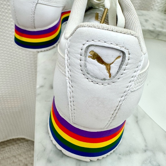 SOLD - Picture 4 of 8